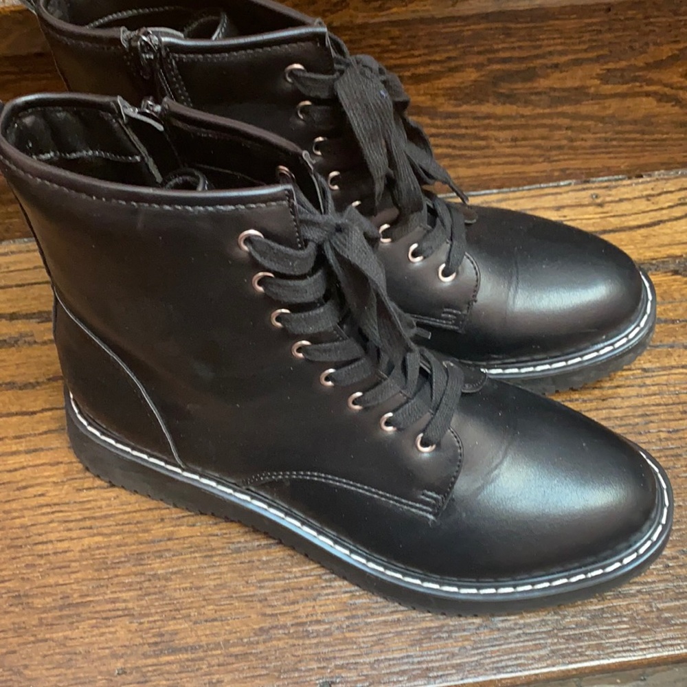 Black with white thread boots
